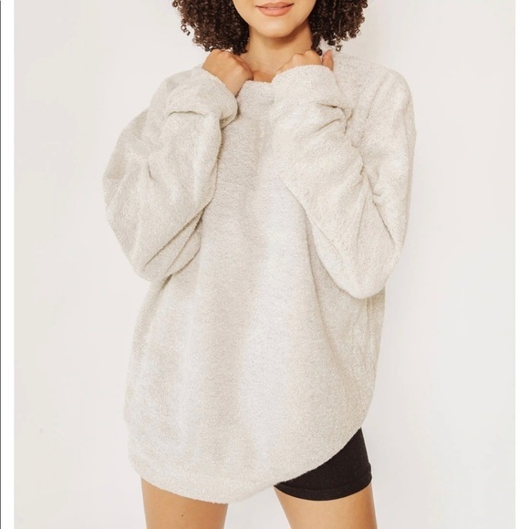 Woolly Threads Tops - WOOLLY THREADS Gray Wooly Mockneck Oversized Sweatshirt